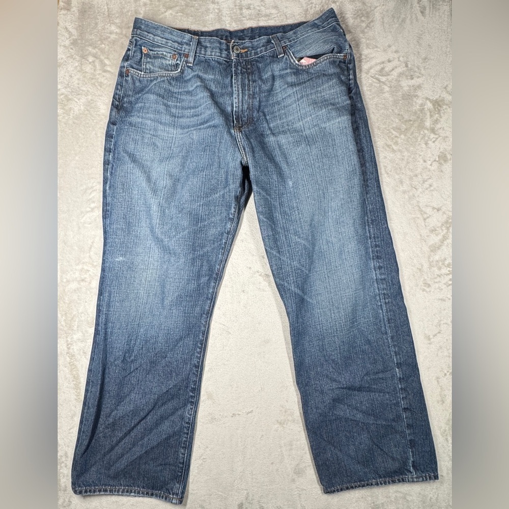Lucky Brand Men’s 100% Cotton Classic Fit Short Length Zip Fly Blue Jeans 38